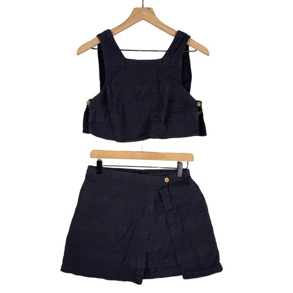 Free People Dresses & Skirts - Free People Aint Nothin Like It Skort Set Small Black Crop Top Wrap Skirt